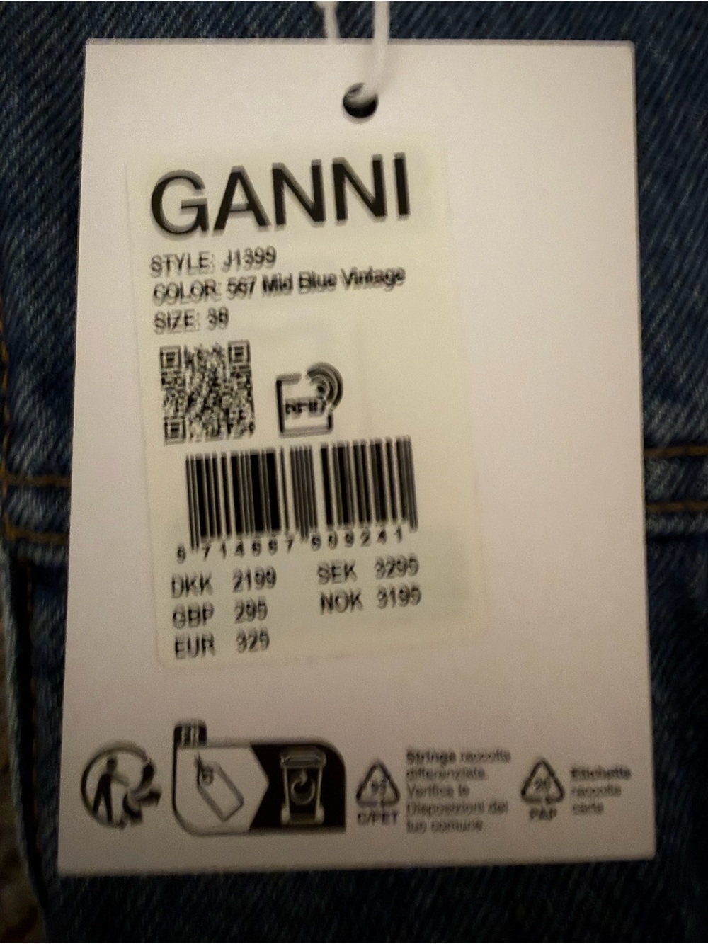 Ganni Blue Washed Denim Jacket with Gold Buttons - Picture 4 of 4